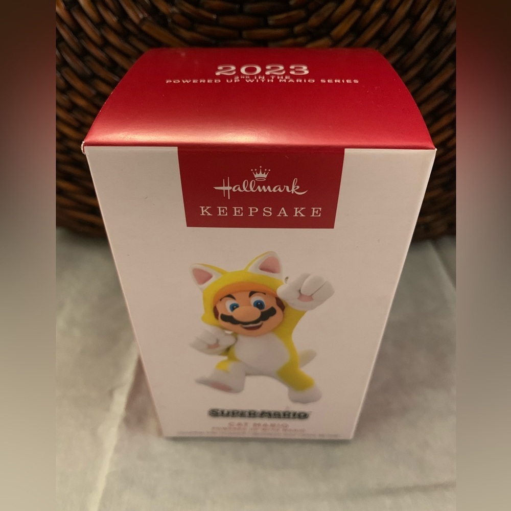Hallmark Keepsake Super Mario Cat Mario - Picture 2 of 4